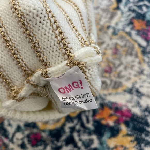 New Girls OMG beanie and gloves set - Picture 4 of 4